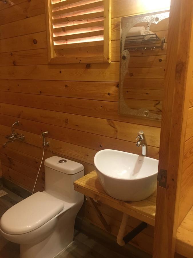 Breezywood Resort Mālvan Екстериор снимка