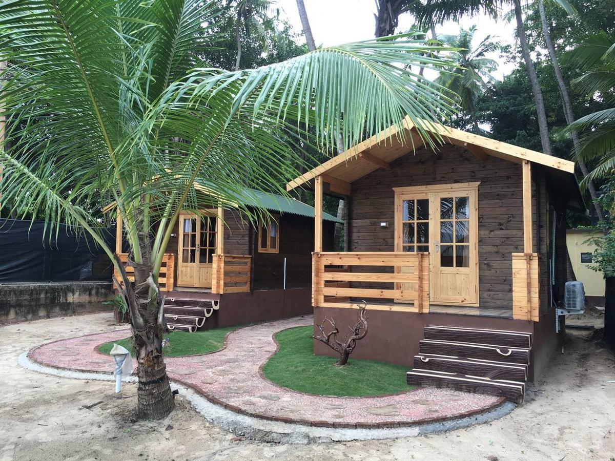 Breezywood Resort Mālvan Екстериор снимка