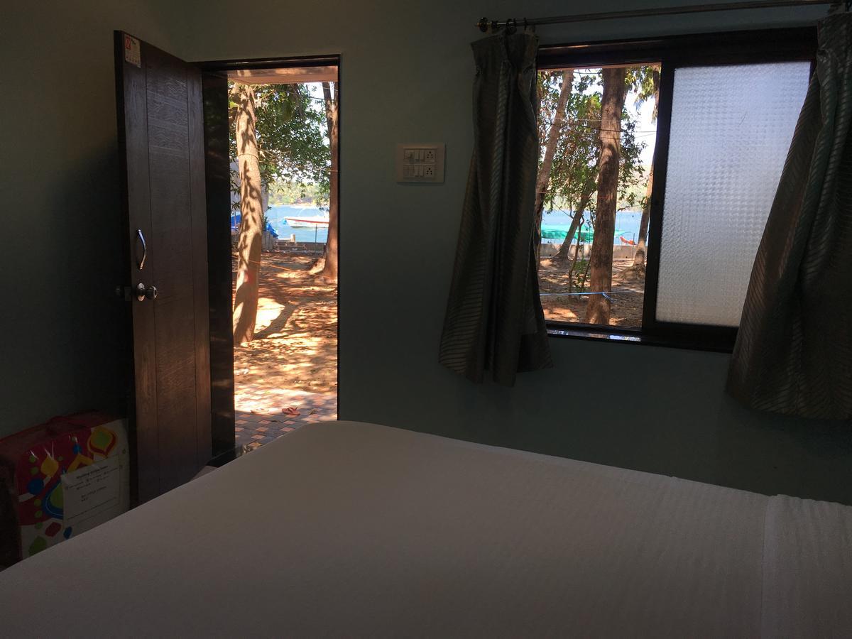 Breezywood Resort Mālvan Екстериор снимка