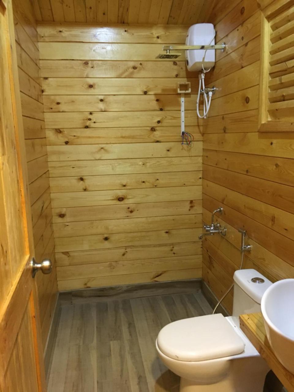 Breezywood Resort Mālvan Екстериор снимка