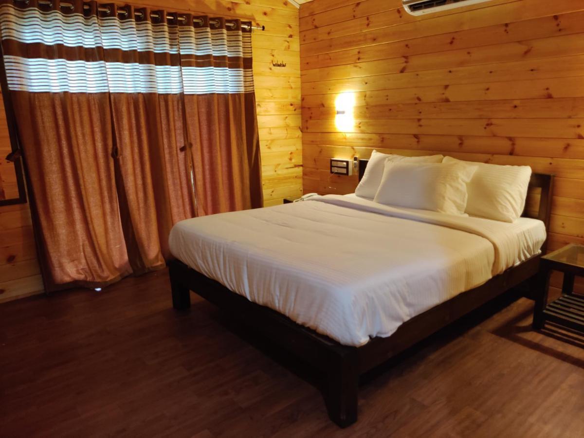 Breezywood Resort Mālvan Екстериор снимка