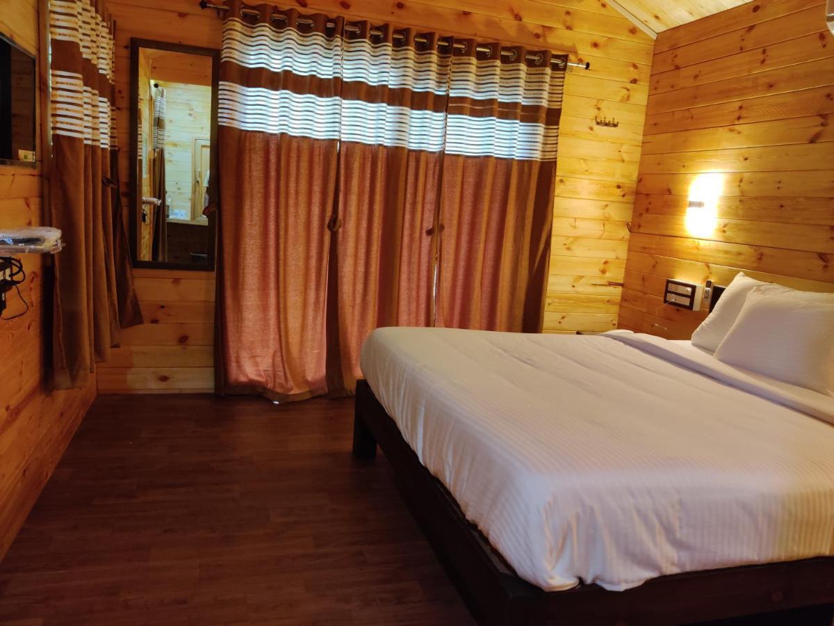 Breezywood Resort Mālvan Екстериор снимка