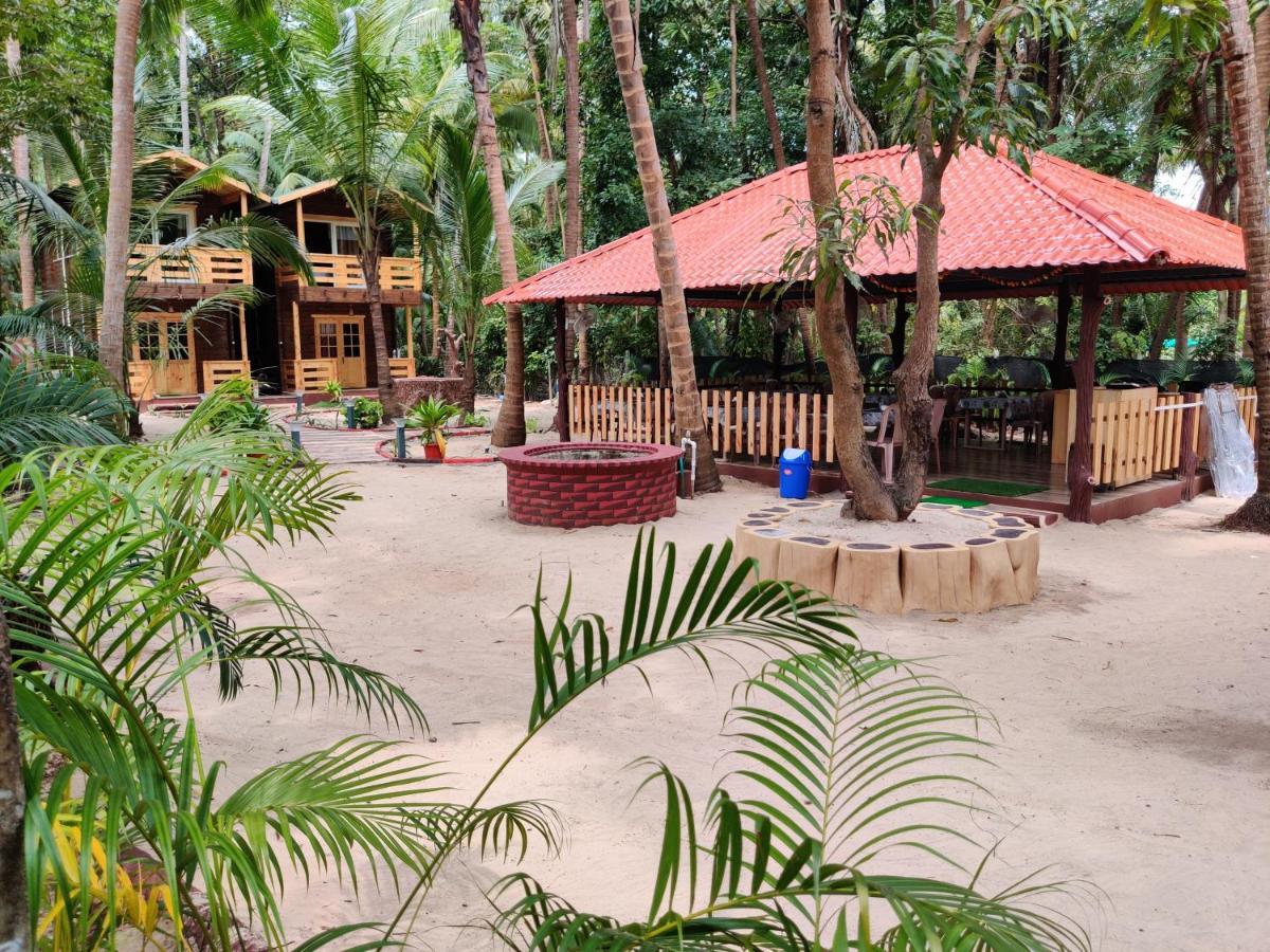 Breezywood Resort Mālvan Екстериор снимка